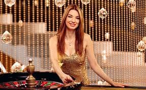 Antarmuka permainan Crazy Time dengan panel taruhan dan layar dealer live di angkasabet